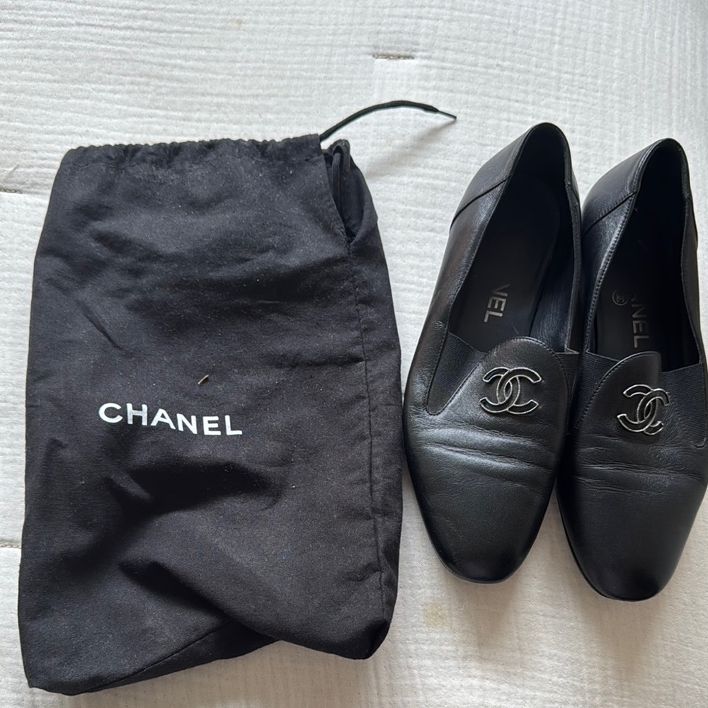 CHANEL Black Leather Loafers with Logo